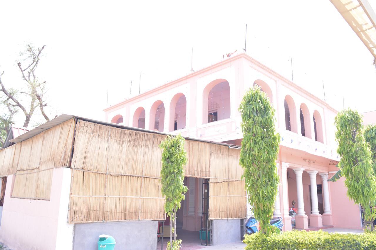 Hotel Saroop Vilas Palace アルワル エクステリア 写真